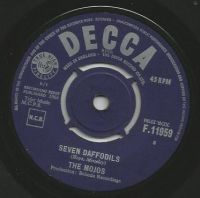Mojos - Seven Daffodils / Nothin' At All